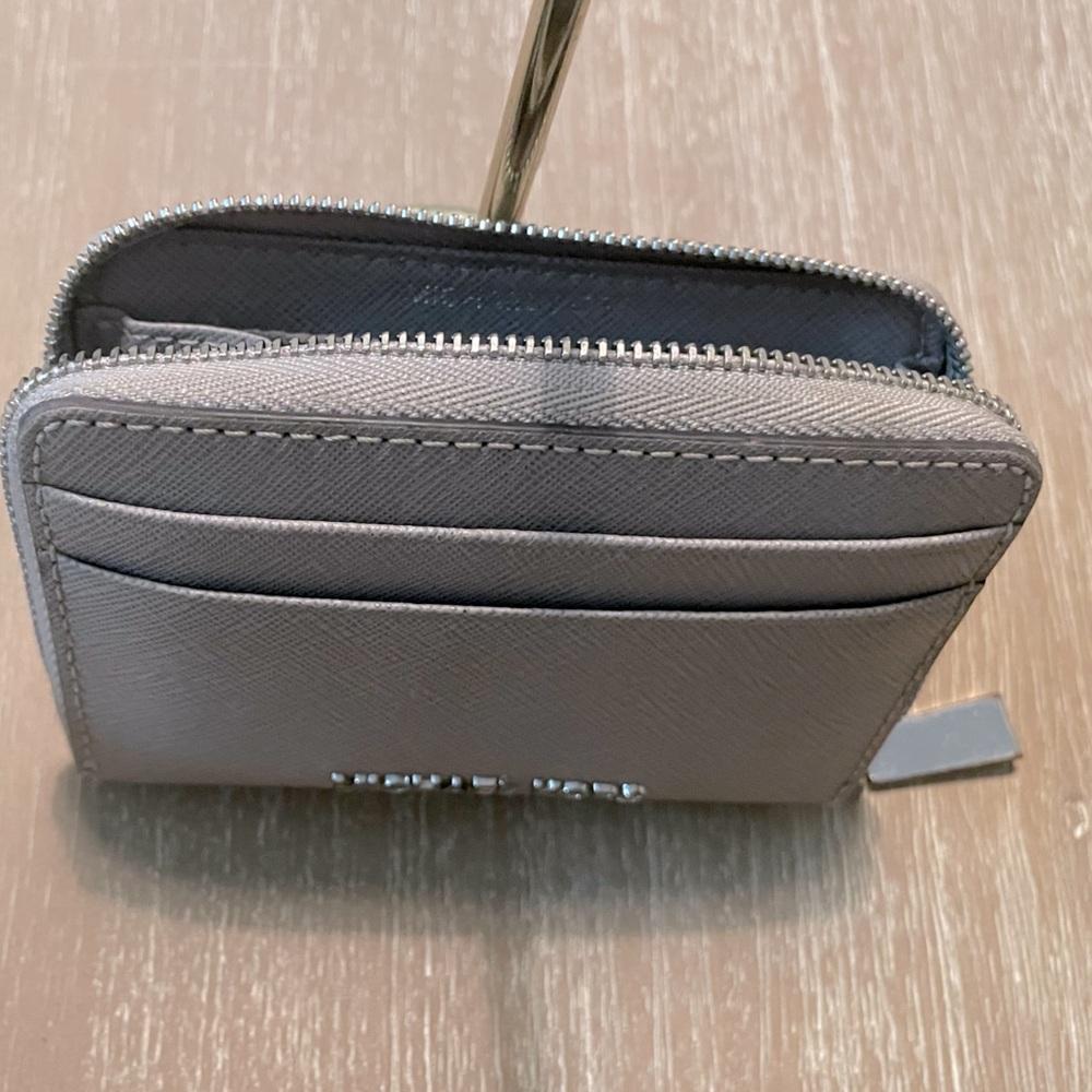 Michael Kors Wallet - Picture 3 of 5